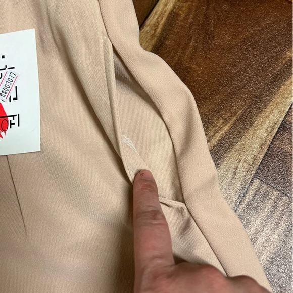 High waisted short - Picture 3 of 3